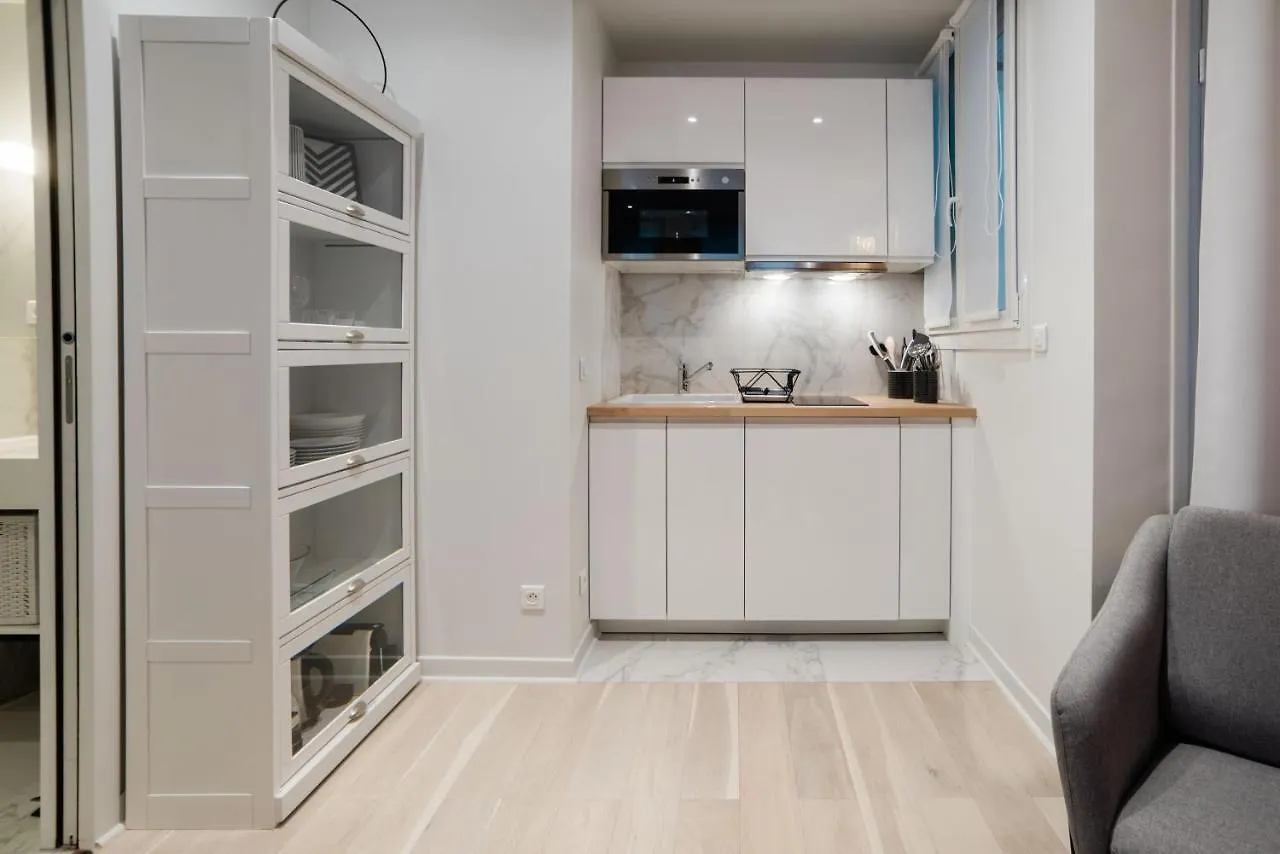 Apartment Suite Sartre : Au Coeur De La Rive Gauche, Neuf, Design, 2/4 Personnes Paris France